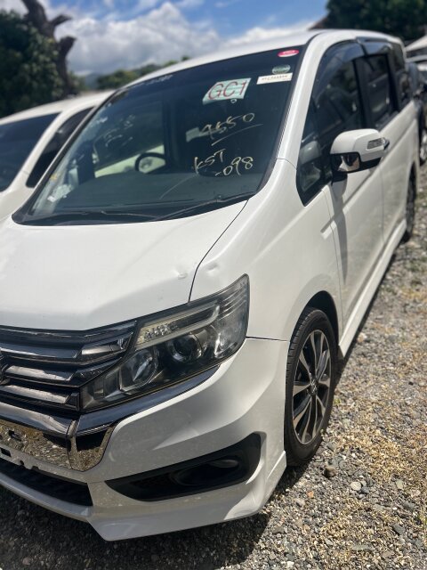 2014 Honda Stepwagon