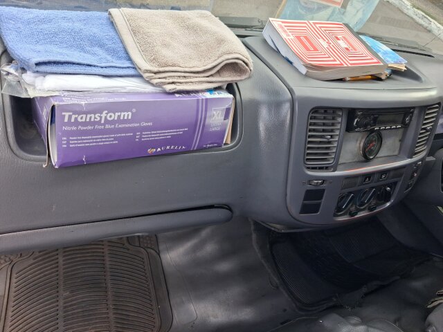 2004 Nissan Carvan Bus