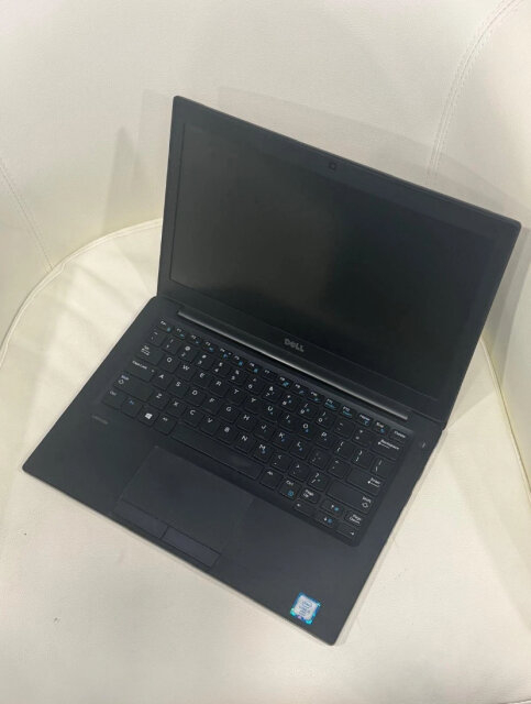 Dell Latitude 7280 12.5 In Core I5-6300U @2.40GHz