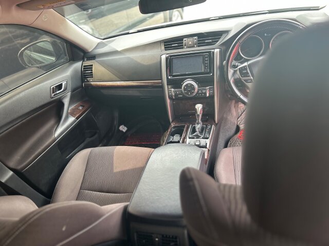 2017 Toyota Mark X