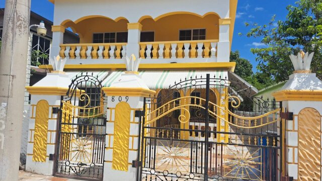 PORTMORE VILLAS AIRBNB (A HOME AWAY FROM HOME)