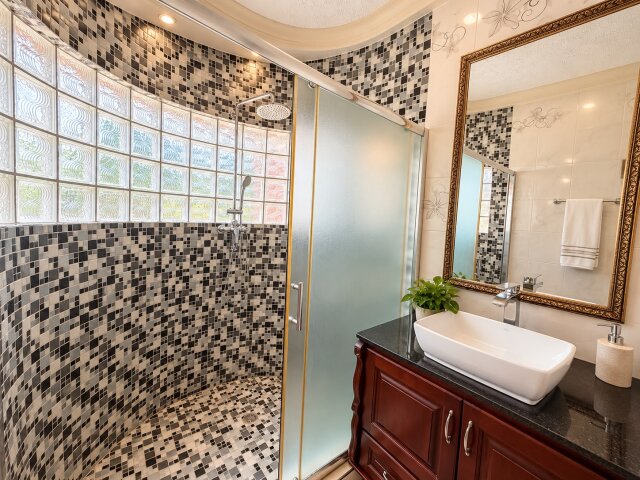5 Bedrooms House For Sale | St. Elizabeth