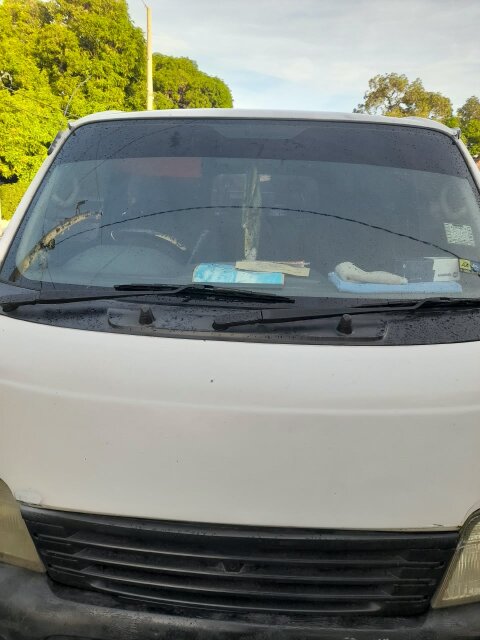 2004 Nissan Carvan Bus