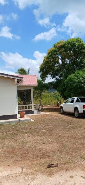 Spacious 4 Bedroom House On 2 Acres Of Land