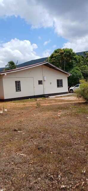 Spacious 4 Bedroom House On 2 Acres Of Land