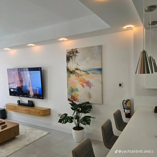 Expansive 12 Bedrooms Airbnb in Ocho Rios