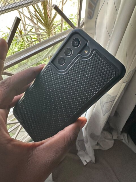 SAMSUNG S21 FE NEAR PERFECT