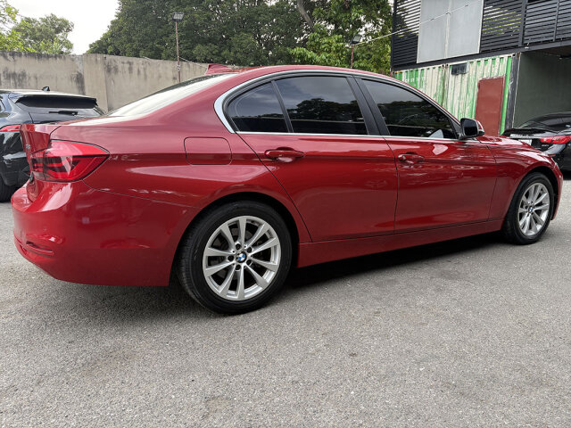 2018 BMW 318i