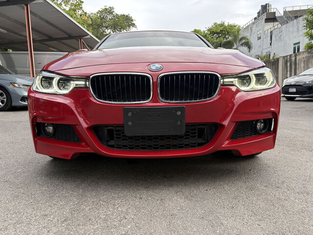 2018 BMW 318i