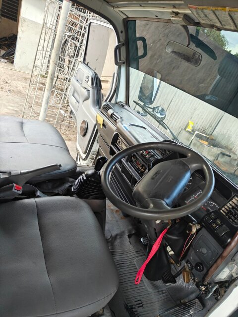 2005 Isuzu Elf Tipper