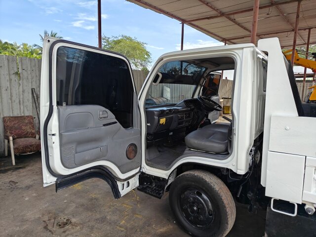 2005 Isuzu Elf Tipper