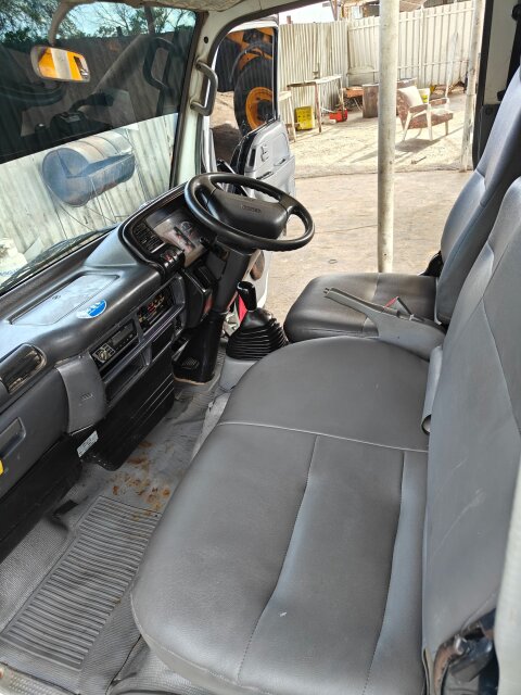 2005 Isuzu Elf Tipper