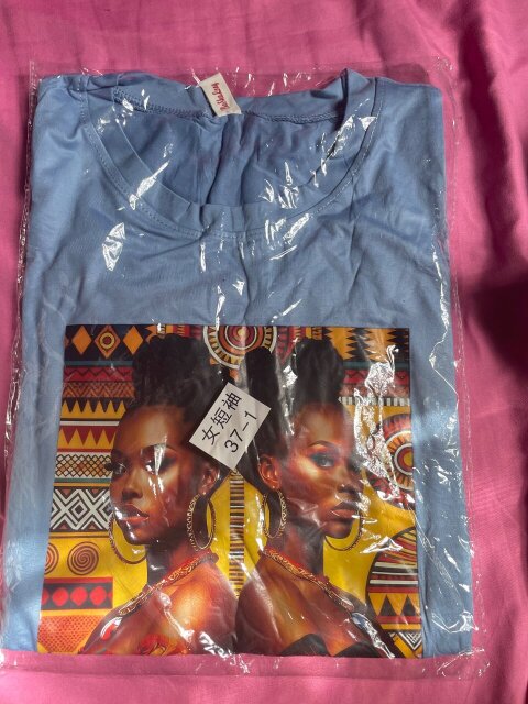 Ladies T-shirt For Sale 1500 Jmd For One Women's Clothes Negril