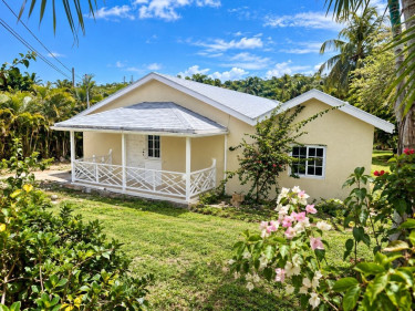 2 Bedroom House Houses St. Mary Country Club