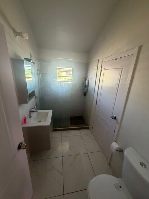 Charming 2 Bedrooms Home in Phoenix Park