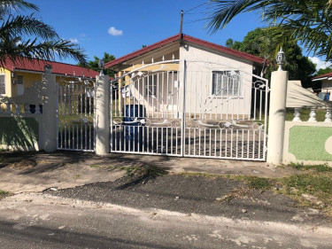  2 Bedroom Houses The Aviary, Old Harbour