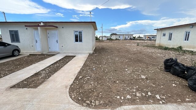 1 Bedroom Unfurnished Duplex in St. Catherine Houses Catherine Estate, Woodlands/Bernard Lodge