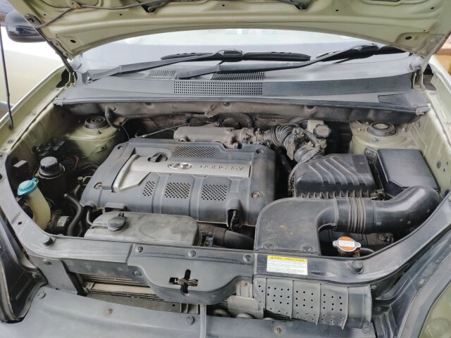 2005 Hyundai Tucson 4-cylinder 2.0l