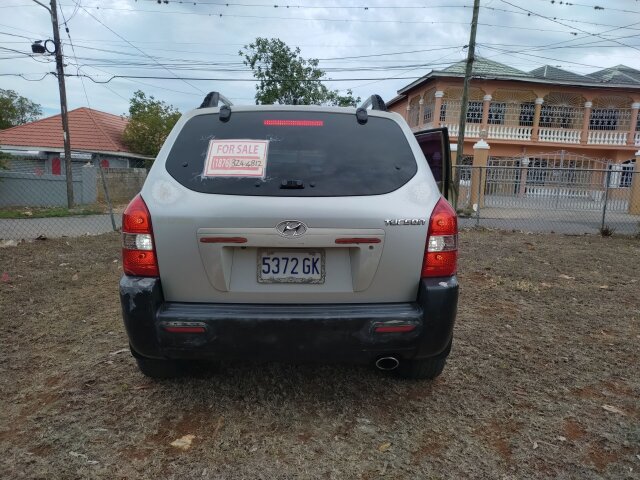 2005 Hyundai Tucson 4-cylinder 2.0l