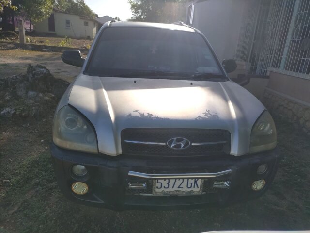 2005 Hyundai Tucson 4-cylinder 2.0l