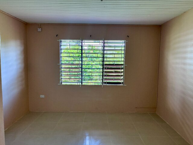 Newly Renovated 1 Bedroom Apartment on Trafalgar