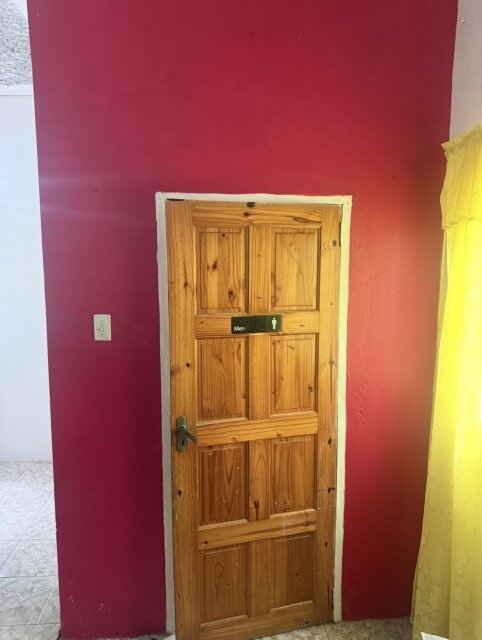 Spacious 1 Bedroom With Private Entrance