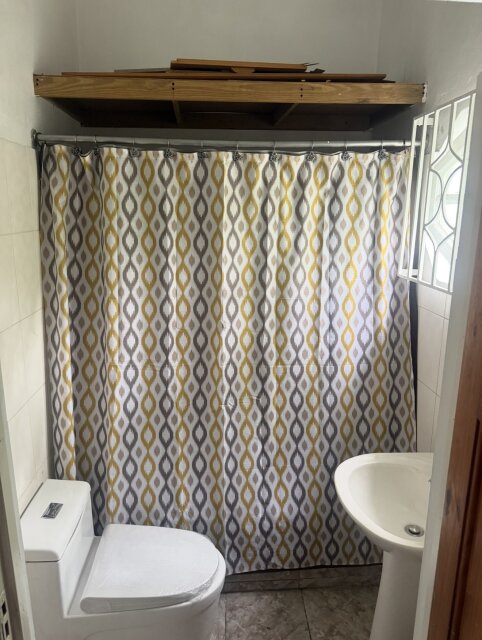 Spacious 1 Bedroom With Private Entrance