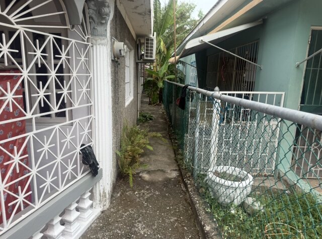 Spacious 1 Bedroom With Private Entrance