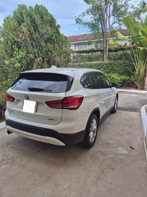 BMWX1 2021