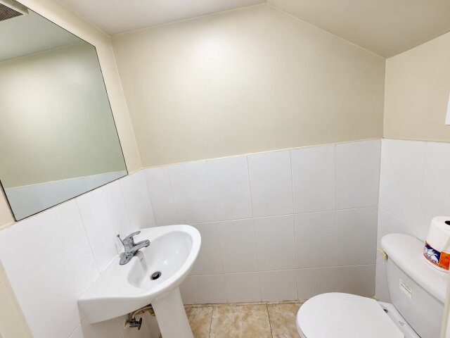 2 Bedrooms Townhouse For Rent