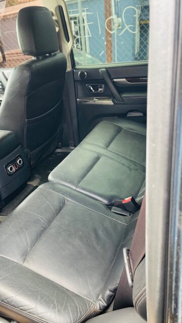 2017 Mitsubishi Pajero