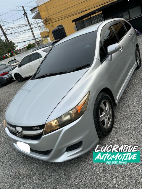 2013 Honda Stream RSZ Cars 85 Waltham Park Road