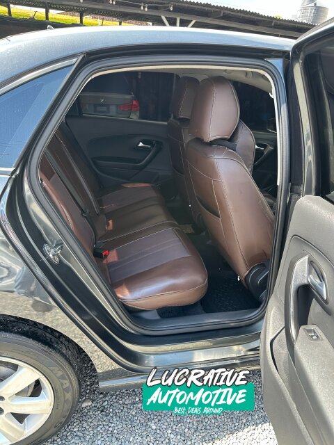 2016 VW Polo