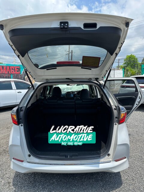 2020 Honda Fit Shuttle X