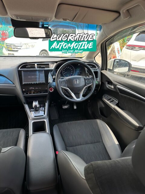 2020 Honda Fit Shuttle X