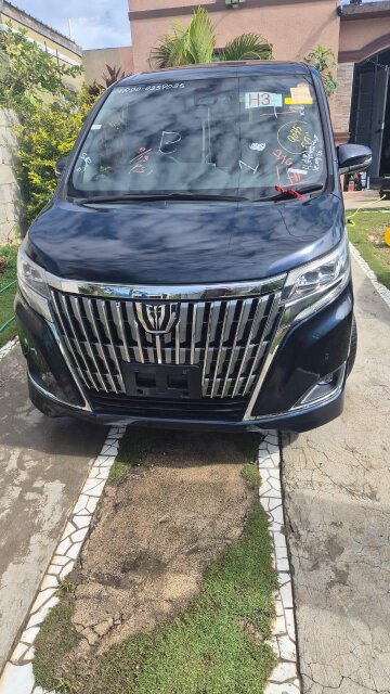 2017 Toyotal Esquire Buses Montego Bay
