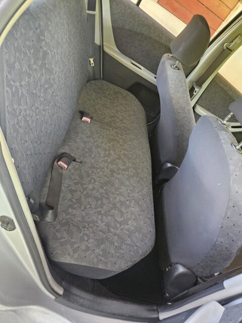 2010 Toyota Vitz