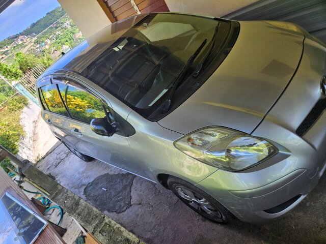 2010 Toyota Vitz