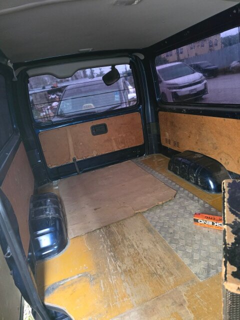 2014 Hiace Bus