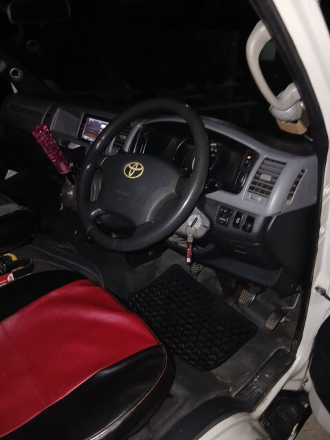 2011 Toyota Hiace