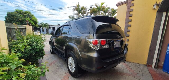 2015 Toyota Fortuner