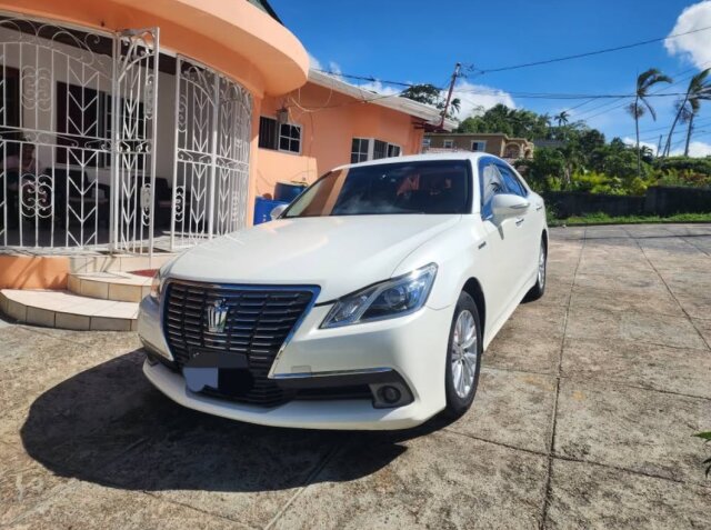 2015 Toyota Crown 876_496_2147 Cars Mandeville Manchester