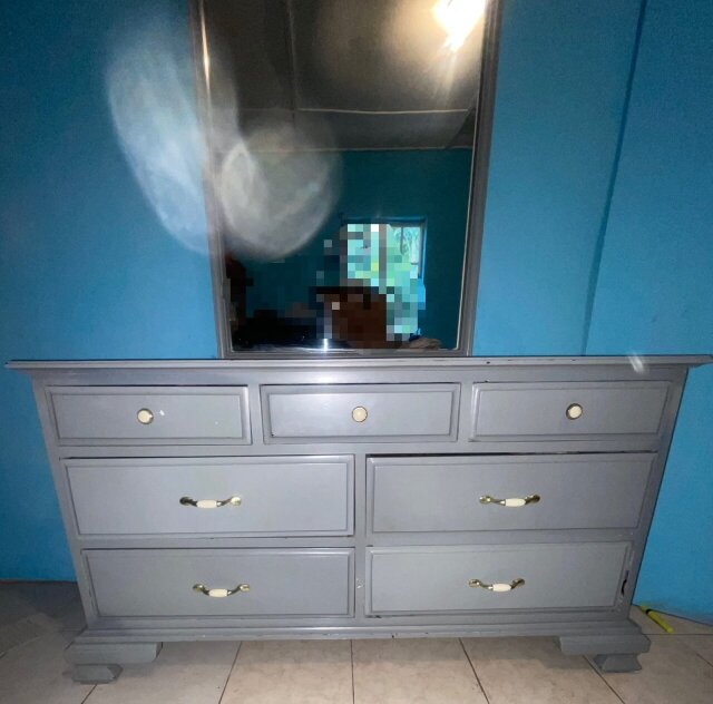 7 Drawer Dresser With 2 Bedside Tables