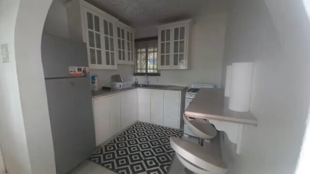 Cozy 1 Bedroom Home with Great Amenities