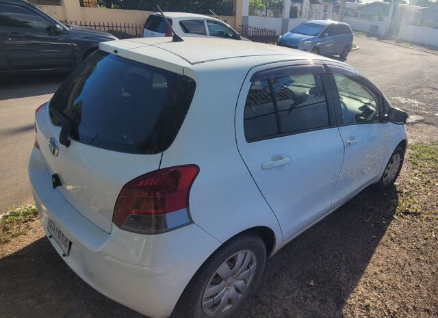 2009 Totoya Vitz