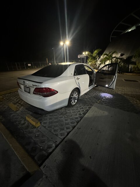Toyota Crown Royal Saloon G Cars Montego Bay