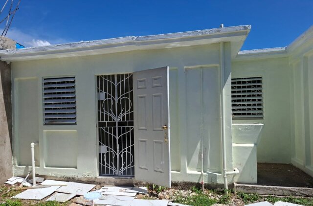 Recently Renovated 2 Bedrooms Available For Rent