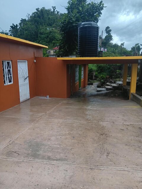 3 Bedrooms /2 Kitchen/ 2½ Bathrooms For Rent Houses Springfield District, Montego Bay, St.james