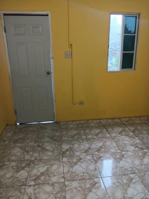 3 Bedrooms /2 Kitchen/ 2½ Bathrooms For Rent