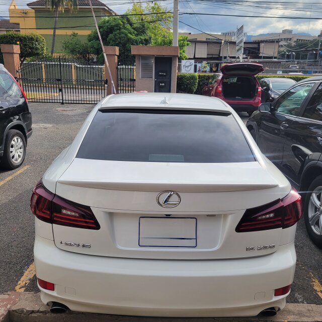 2010 IS 250 LEXUS